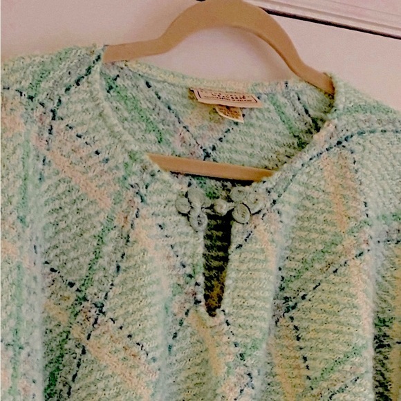 SHAMROCK PONCHO Softie Alpaca Wool Blend Green Cheerful Boho Made in Ireland - Picture 6 of 16